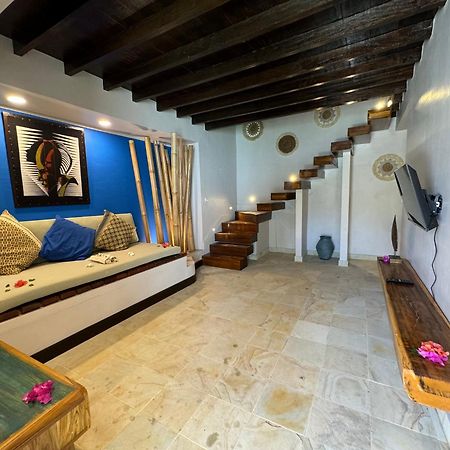 Cantika Villa Гілі-Траванган Екстер'єр фото